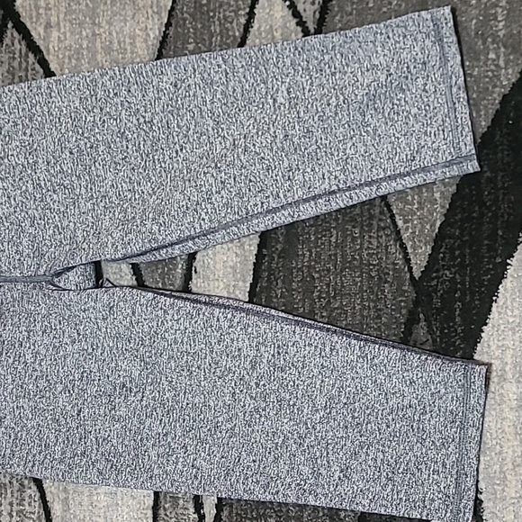 VS VSX SPORT KNOCKOUT 2016 CROP LEGGINGS - Picture 3 of 7